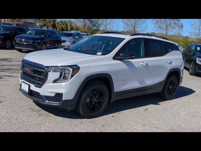 2024 GMC Terrain AT4