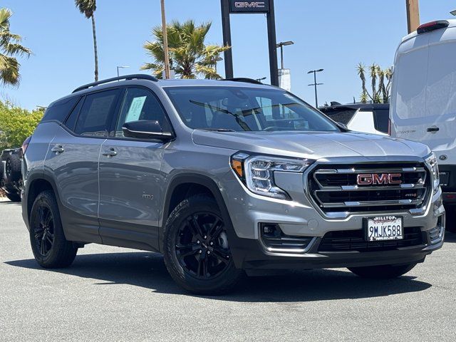2024 GMC Terrain AT4