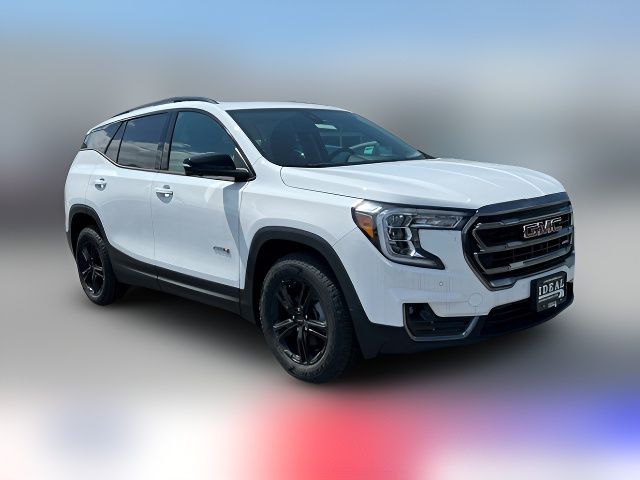 2024 GMC Terrain AT4