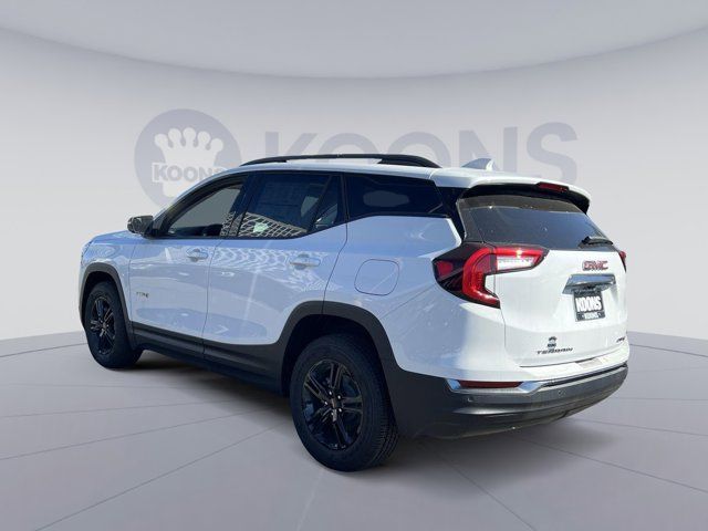 2024 GMC Terrain AT4