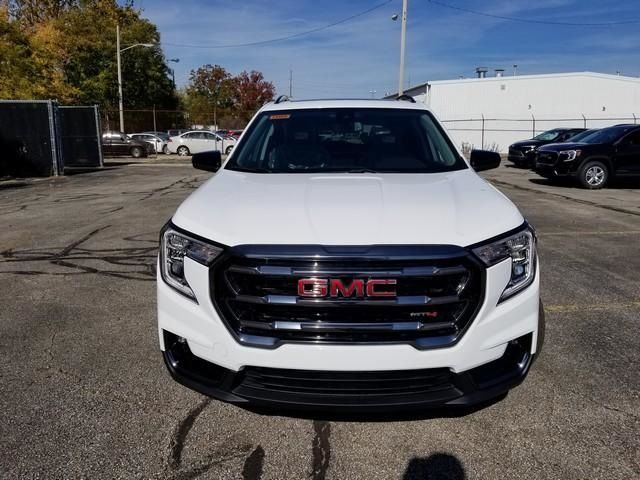 2024 GMC Terrain AT4