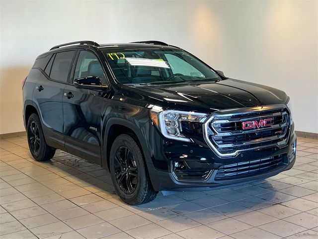 2024 GMC Terrain AT4