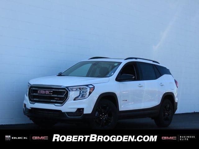 2024 GMC Terrain AT4