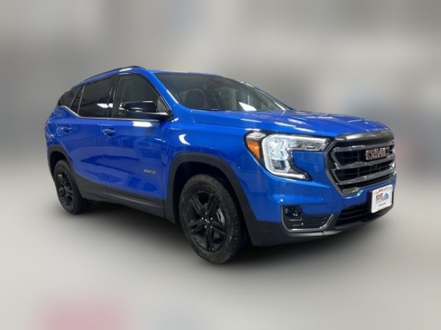 2024 GMC Terrain AT4