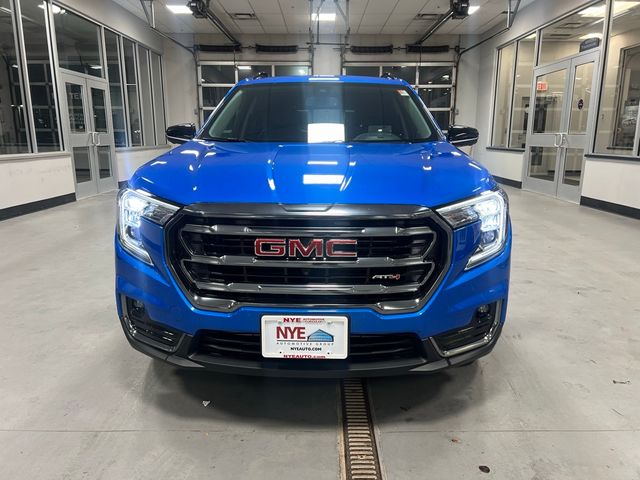 2024 GMC Terrain AT4