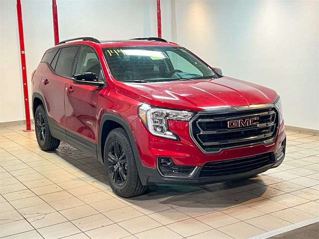 2024 GMC Terrain AT4