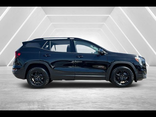 2024 GMC Terrain AT4