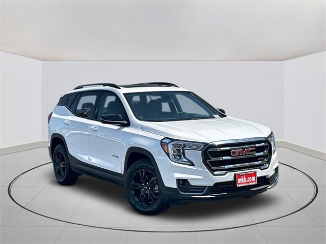 2024 GMC Terrain AT4