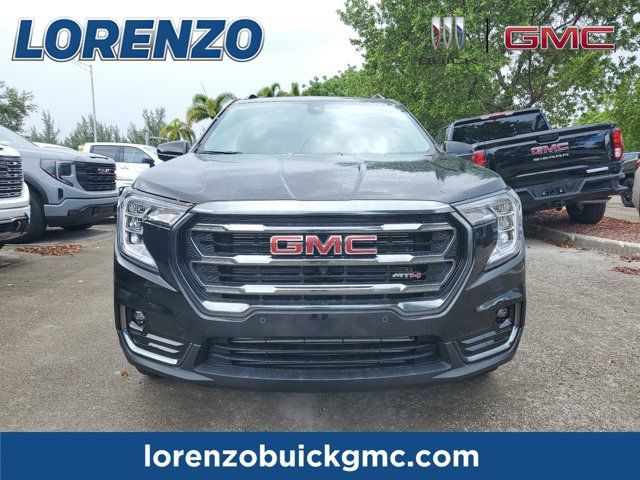 2024 GMC Terrain AT4