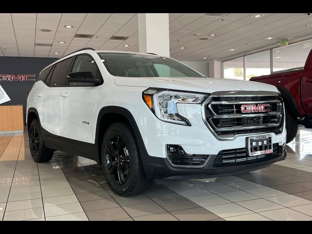 2024 GMC Terrain AT4