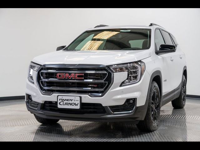 2024 GMC Terrain AT4