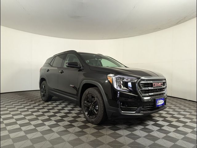 2024 GMC Terrain AT4