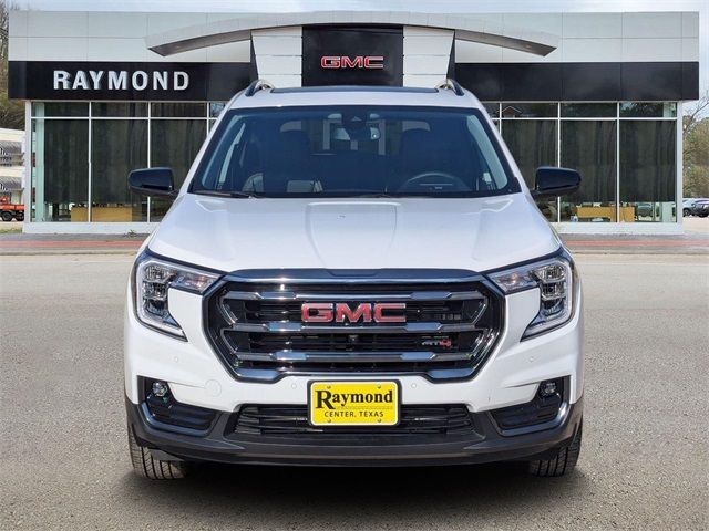 2024 GMC Terrain AT4