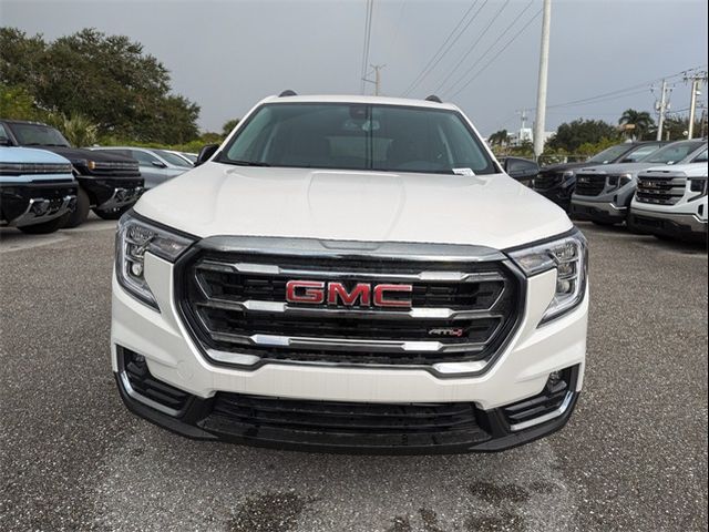 2024 GMC Terrain AT4