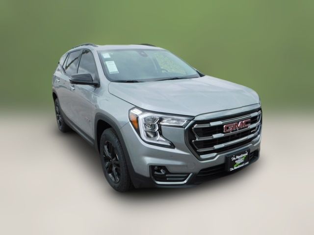 2024 GMC Terrain AT4