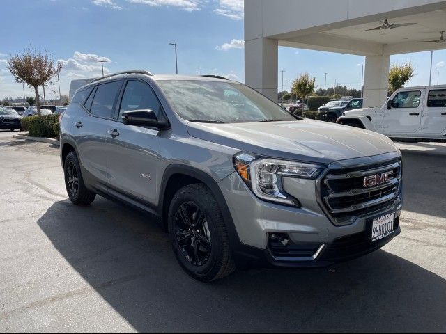 2024 GMC Terrain AT4