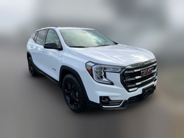 2024 GMC Terrain AT4