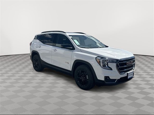 2024 GMC Terrain AT4