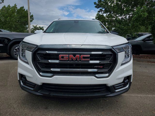 2024 GMC Terrain AT4