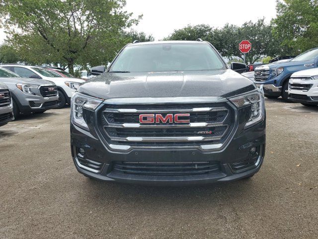 2024 GMC Terrain AT4