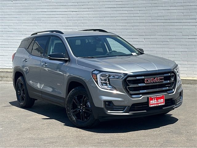 2024 GMC Terrain AT4