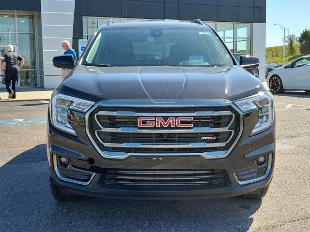 2024 GMC Terrain AT4