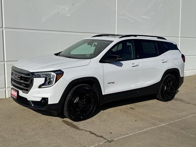 2024 GMC Terrain AT4