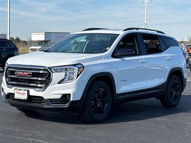 2024 GMC Terrain AT4