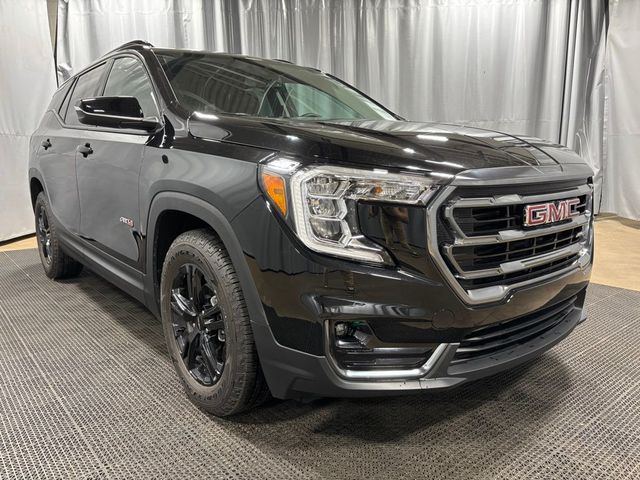 2024 GMC Terrain AT4