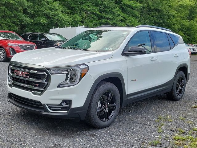 2024 GMC Terrain AT4