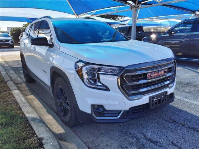 2024 GMC Terrain AT4