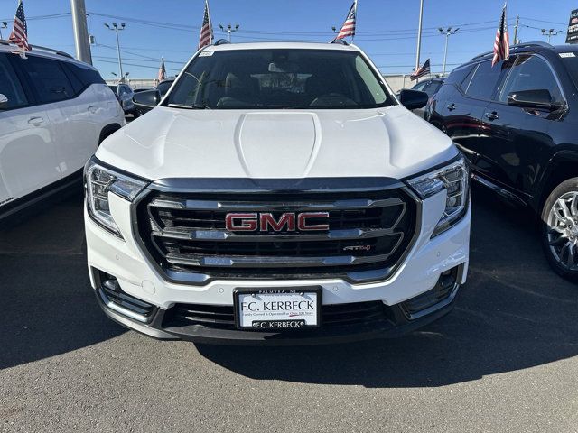 2024 GMC Terrain AT4