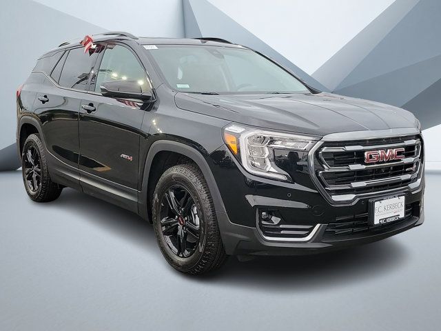 2024 GMC Terrain AT4