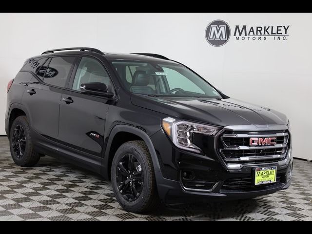 2024 GMC Terrain AT4