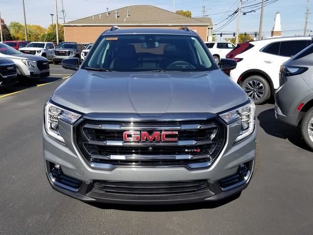 2024 GMC Terrain AT4