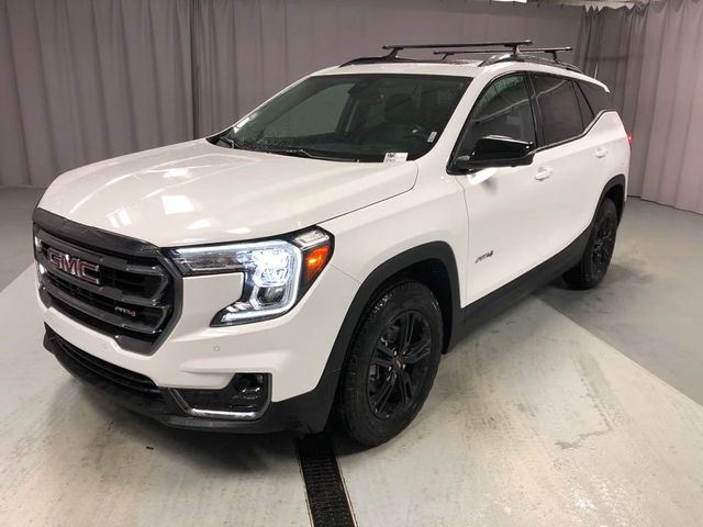 2024 GMC Terrain AT4