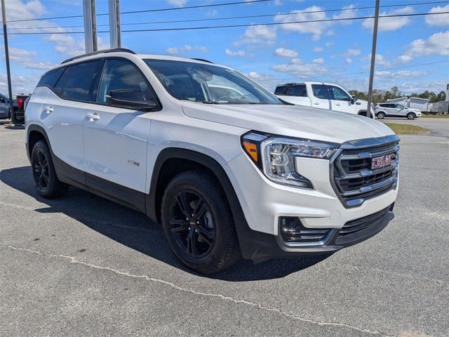 2024 GMC Terrain AT4