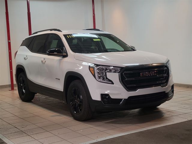 2024 GMC Terrain AT4