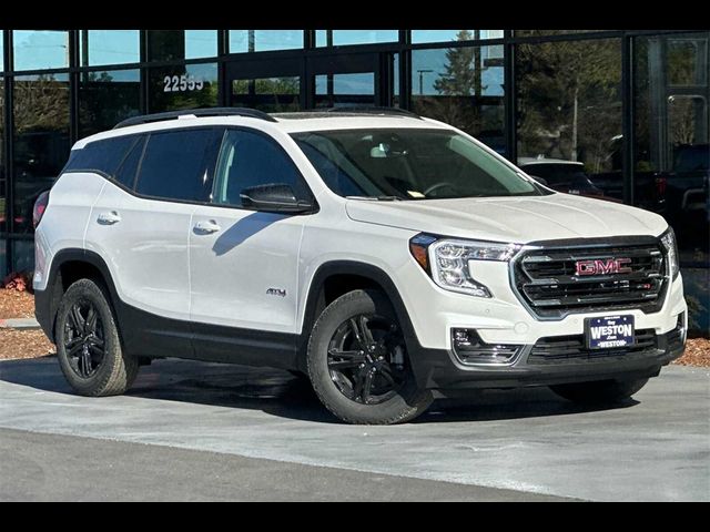 2024 GMC Terrain AT4