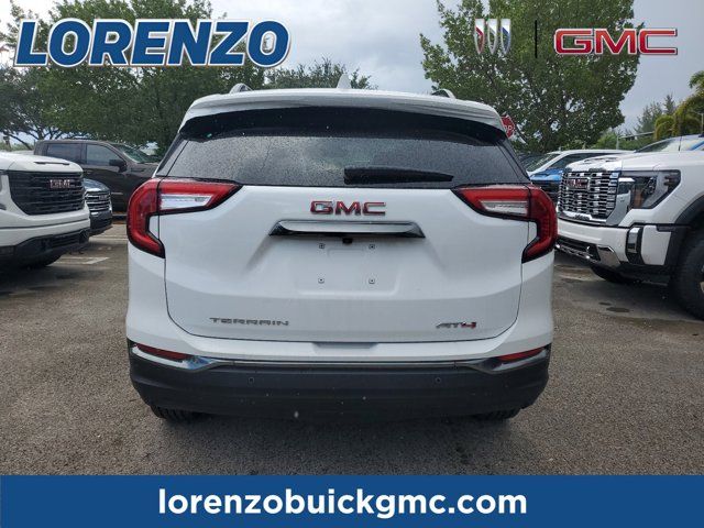 2024 GMC Terrain AT4