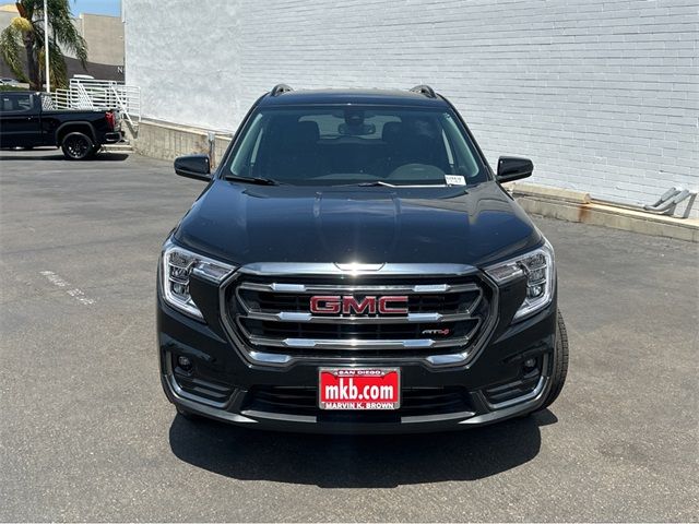 2024 GMC Terrain AT4