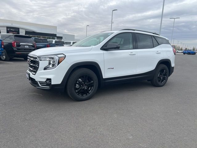 2024 GMC Terrain AT4