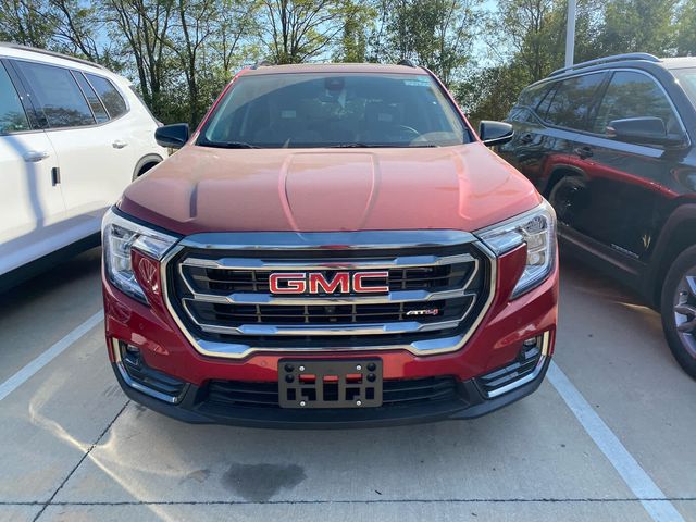 2024 GMC Terrain AT4