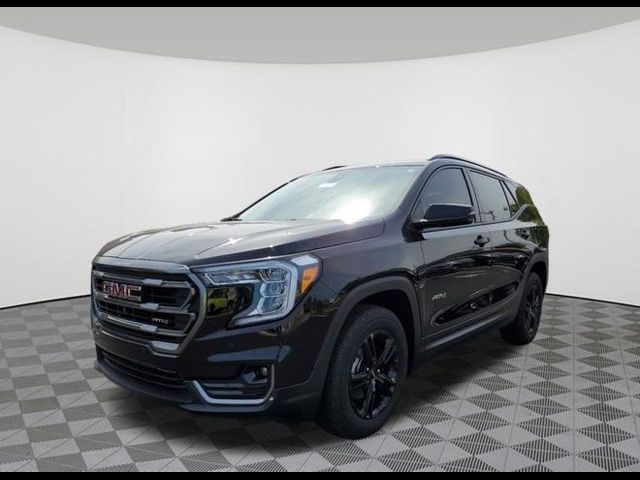 2024 GMC Terrain AT4