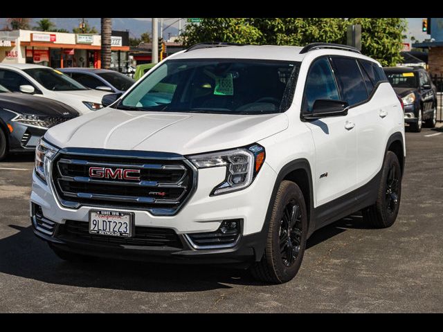 2024 GMC Terrain AT4