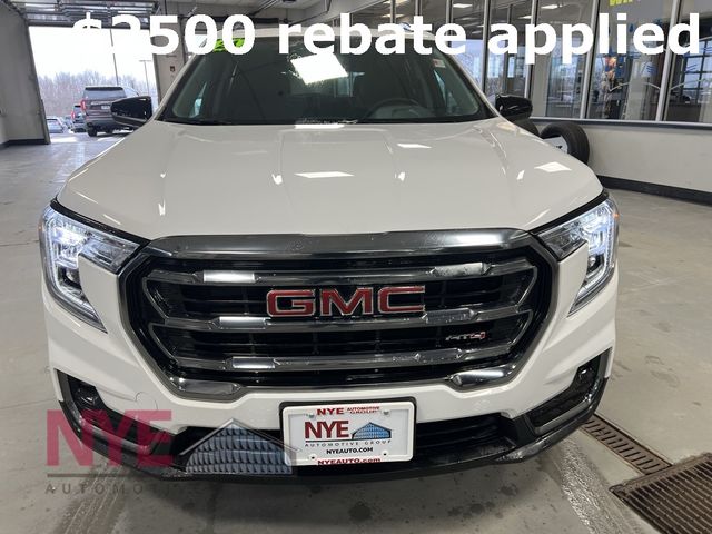 2024 GMC Terrain AT4