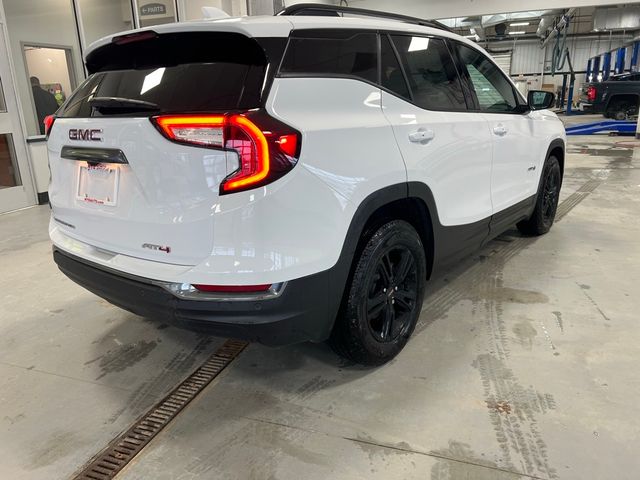 2024 GMC Terrain AT4