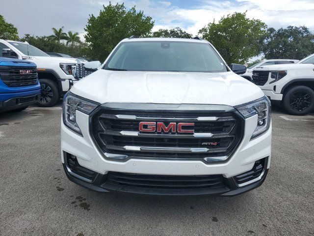 2024 GMC Terrain AT4