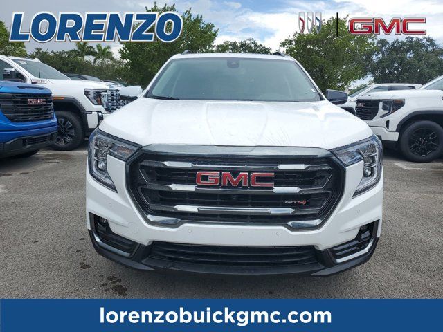 2024 GMC Terrain AT4