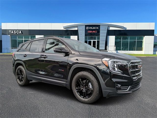 2024 GMC Terrain AT4